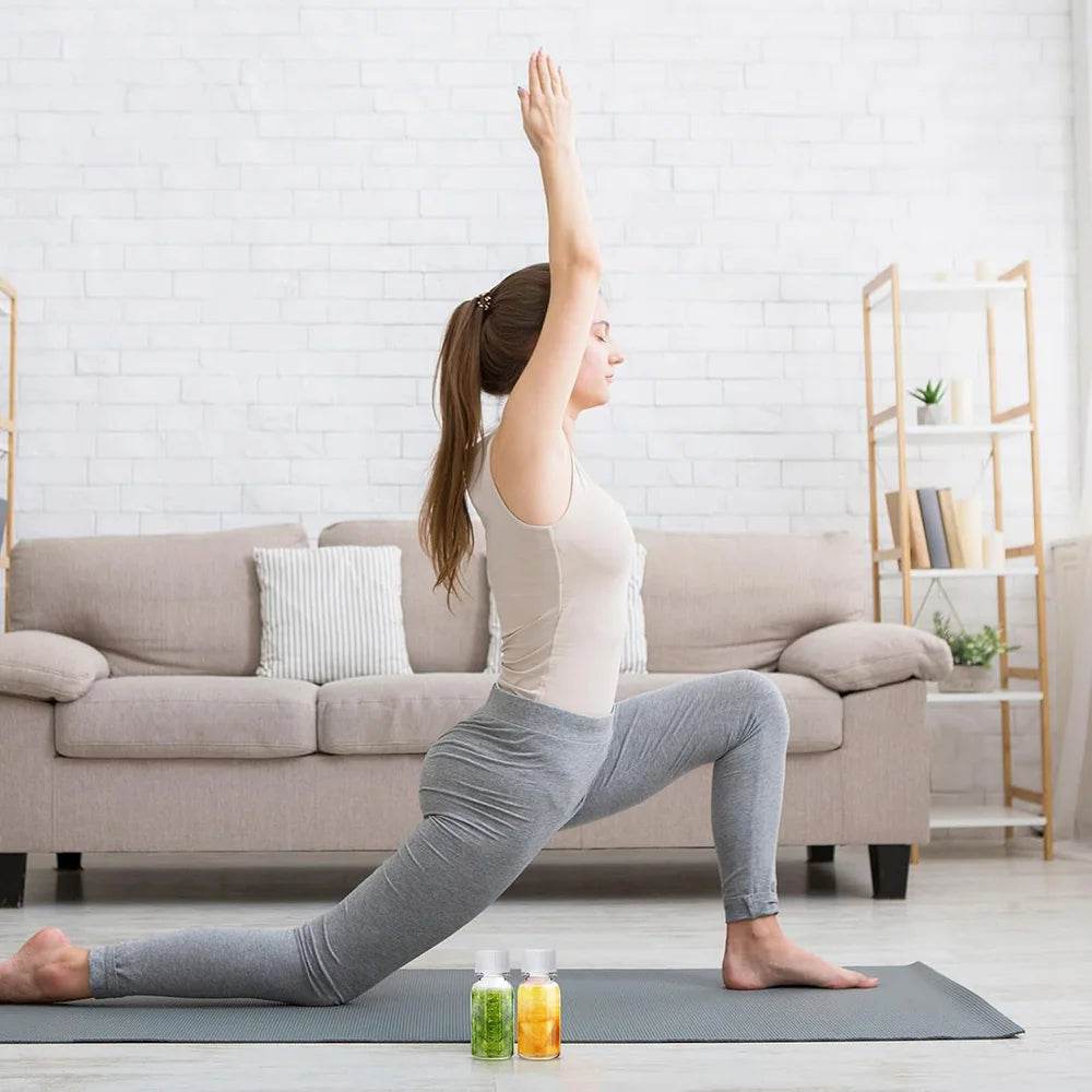 2 Oz Small Ginger Shot Bottles Plastic Bottles with Caps Plastic Containers with Lids Reusable Clear Shot Jars with Scale